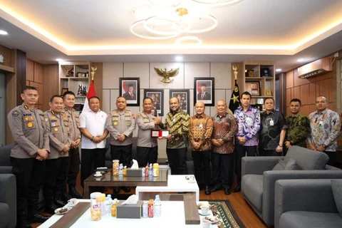 Fadhil Ilyas Bertemu Kapolda Aceh, Bank Aceh Syariah Perkuat Sinergi Kelembagaan